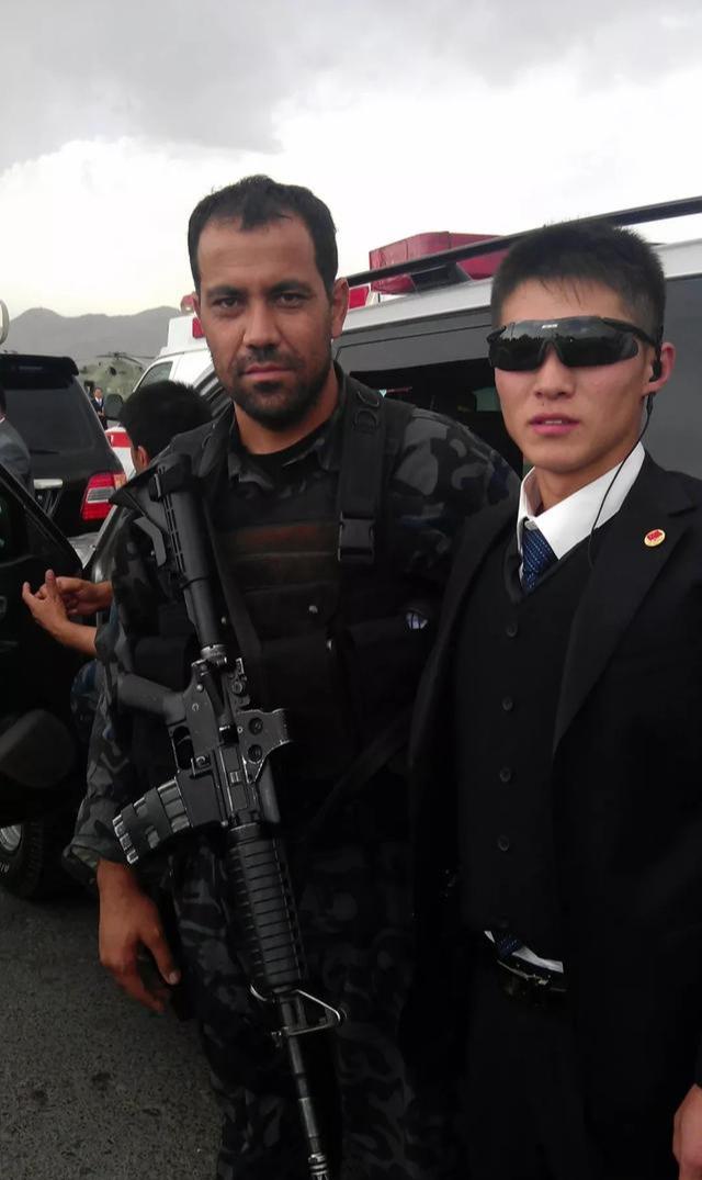 雪豹突击队▲3立一等功3立二等功，34岁当兵15年他还是正连