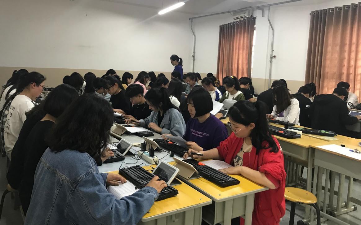 「」这8大“毕业拿高薪”的大学专业，发展潜力大，薪资待遇高