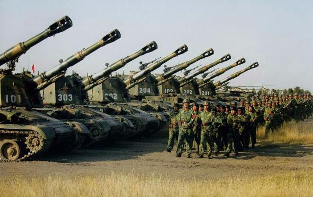 『印度』越南一个师9000人，印度一个师17000人，中国有多少人？