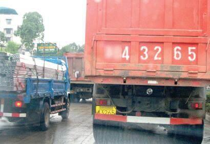 话晴空|货车空箱超载130%,罚款500扣六分,司机气得说不出话