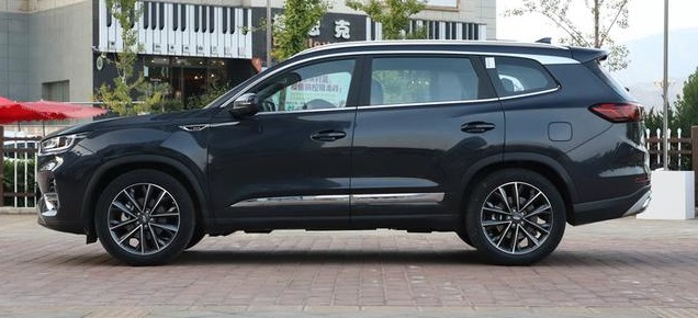 SUV|又一款良心suv，入门即197Ps，内饰成看点，顶配14.99w