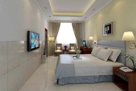 |电视机挂墙上还是放电视柜好?听老师傅这么一说,才知我家装错了