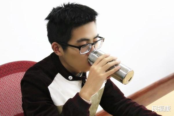 医生|男人经常做3件小事，阳气迟早消失殆尽，医生：60%的人还没改