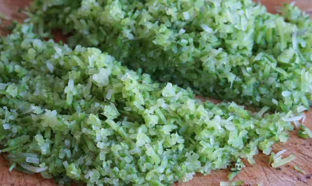 饺子|它是10月第一鲜，包饺子皮薄大馅汁水多，怎么吃都不够！