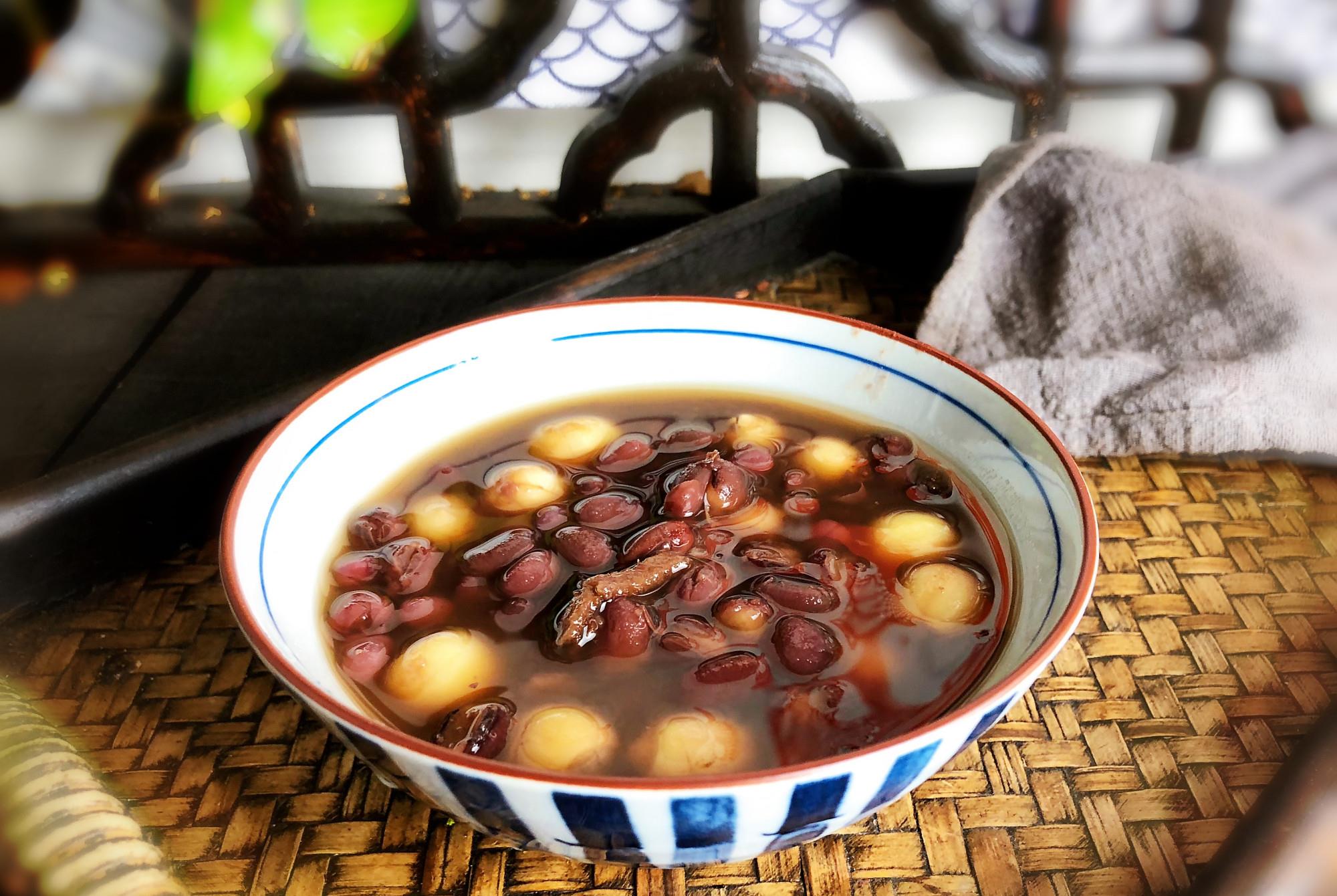 莲子|立秋后多喝莲子红豆汤，香甜软糯还健脾，多加一味它，清香更开胃