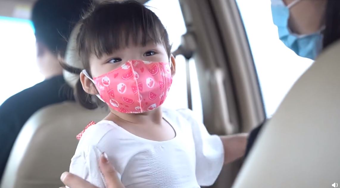 lpl：放眼整个LPL赛场，熊皇才是人生赢家！有位端庄美丽的娇妻还有一女！