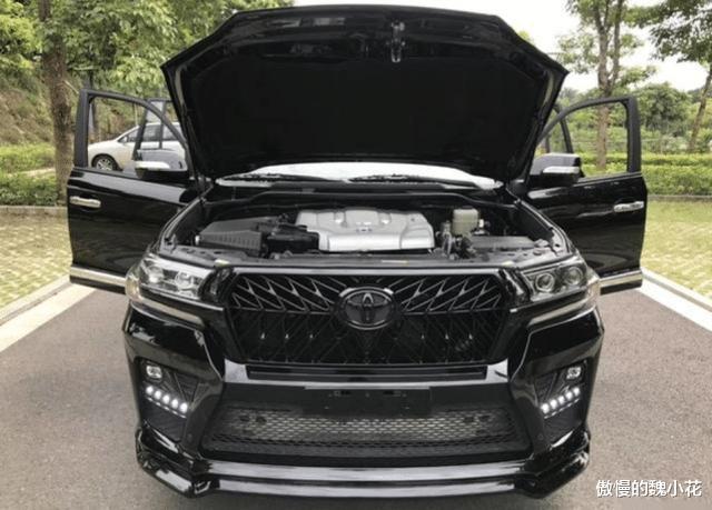 #丰田#丰田“兰德酷路泽”暗影王到店，黑色运动包围武装，战斗力爆表！