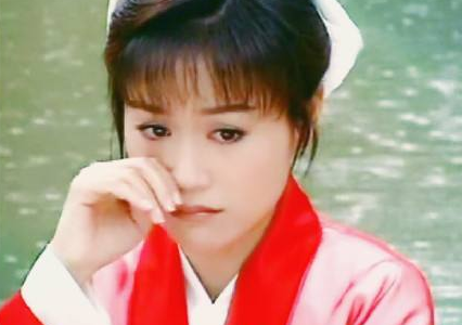 梁小冰|梁小冰嫁给了陈嘉辉，生下儿子貌比潘安，结婚20年生活幸福如初