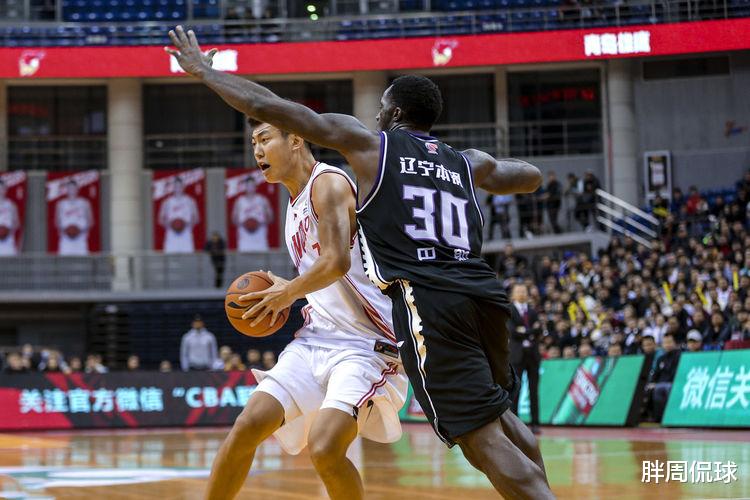 「山东男篮」CBA又一中锋悄然崛起,24岁效率值超周琦、易建联,山东队新王牌