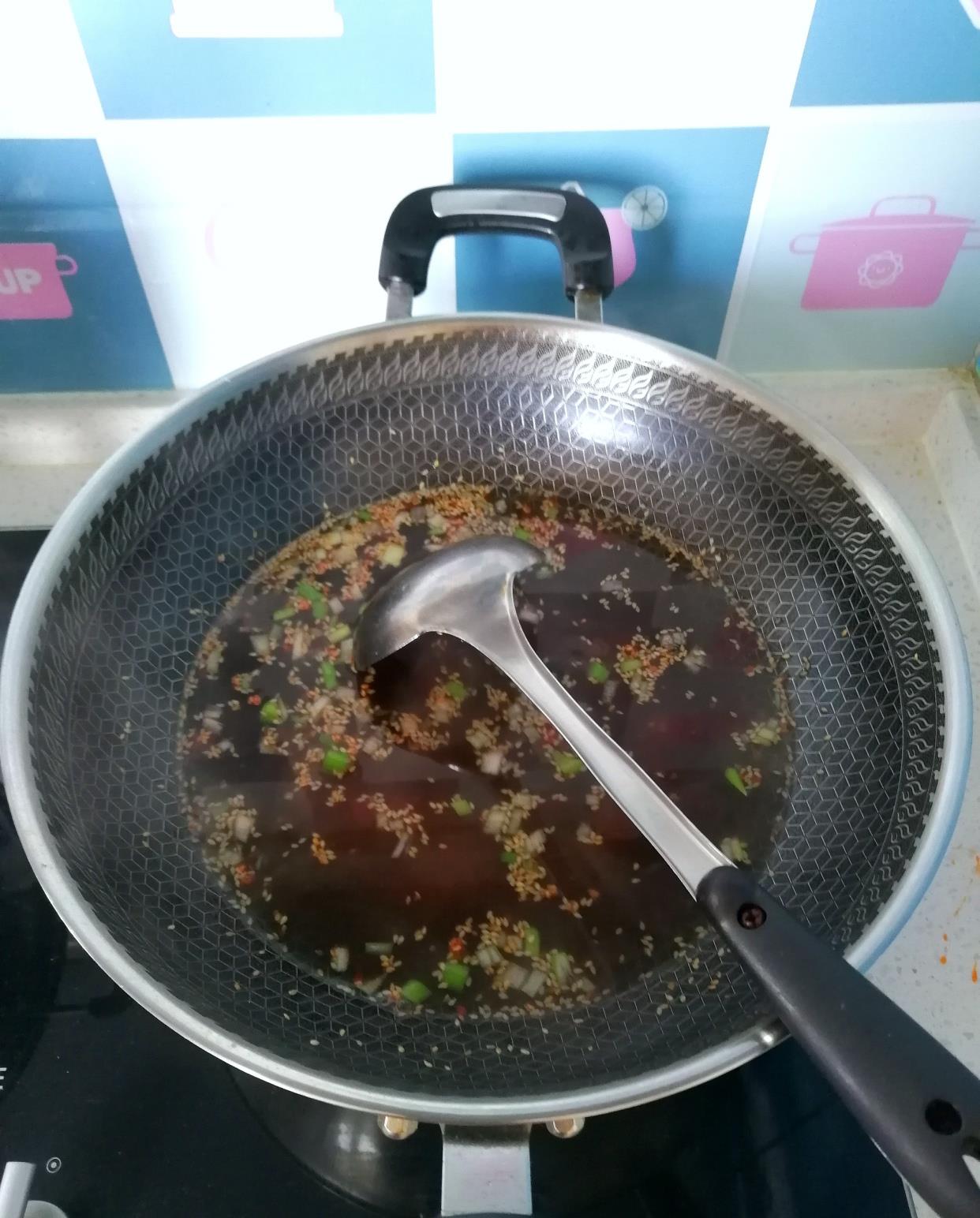 【韭菜饺子】三月份抓紧吃这菜，手脚冰凉最怕它，隔三差五吃一次，一年都健康