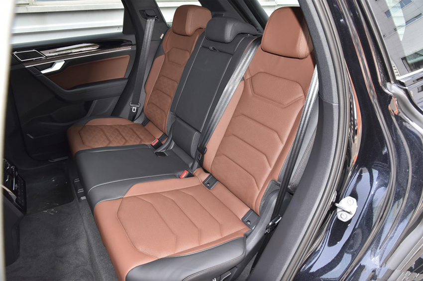 新车|开10年只换轮胎！纯进口故障率为0，可惜连跌11.98万，仍没人懂