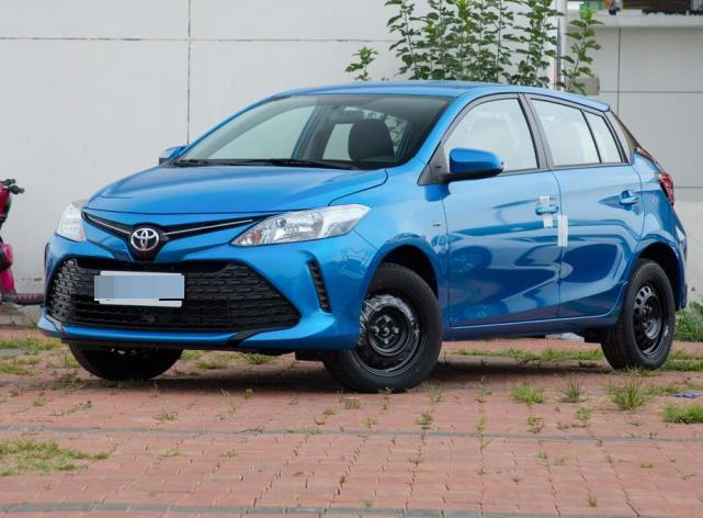 丰田威驰|最廉价的丰田车，裸车价5.68万，比飞度省油，跑10万公里不用修