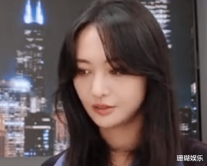 郑爽|郑爽长相“崩了”？28岁的她现身直播间，生图显现了真实状态