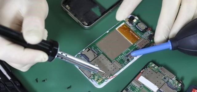 任正非|苹果今年“穷疯了”吗？继不送充电头后，又搞出了一个“新花样”