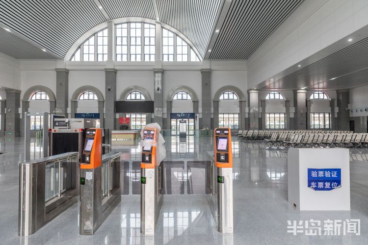 半岛新闻客户端|新青岛城阳火车站亮相，“洋气”了！