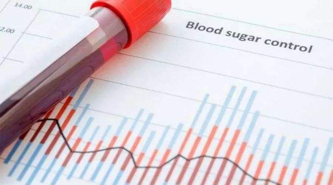 「米饭」糖尿病人可以吃捞米饭吗？糖友吃了2大碗后，血糖值是这样