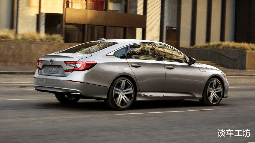 本田雅阁|2021款雅阁前脸大改，还能稳住B级车的王者之位吗？