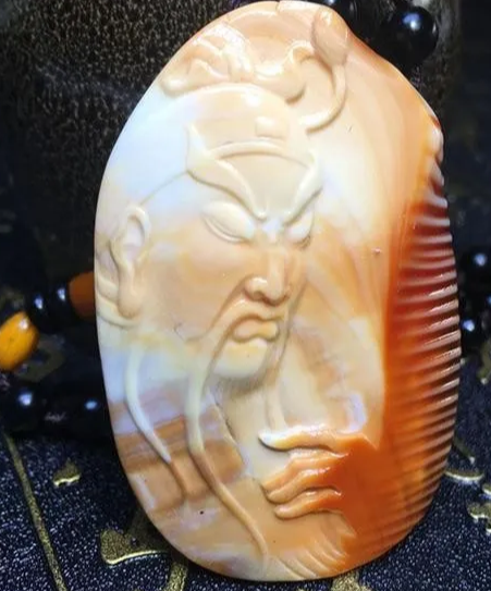 「文玩」冒充砗磲的文玩摇身一变又回来了