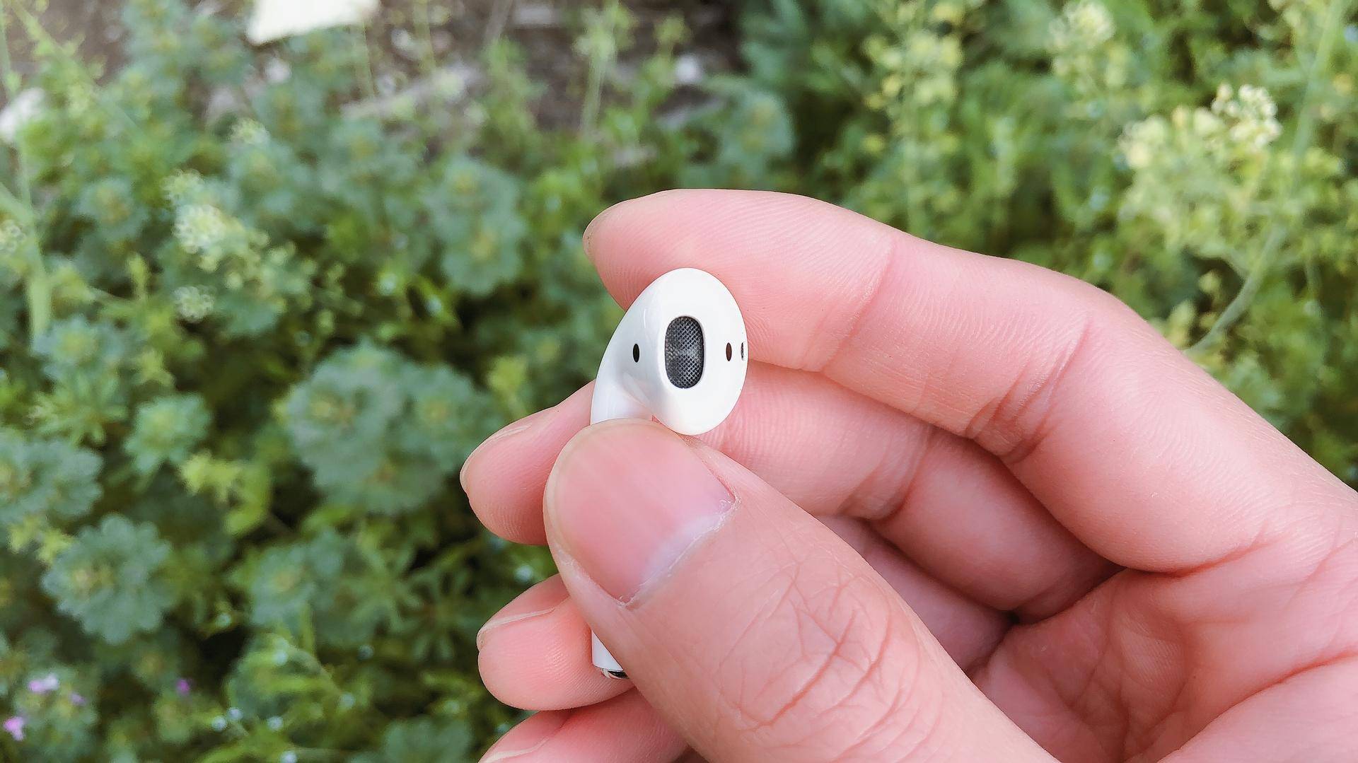 「AirPods」续航血崩的AirPods一代复活记！
