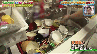 美容师|日本超级妈妈又生一娃，14人大家庭光吃饭都令人窒息，却幸福得让人羡慕..