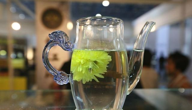 肝脏|体内有“癌”，脚骗不了人，脚上出现3种“异样”，或是肝癌前兆