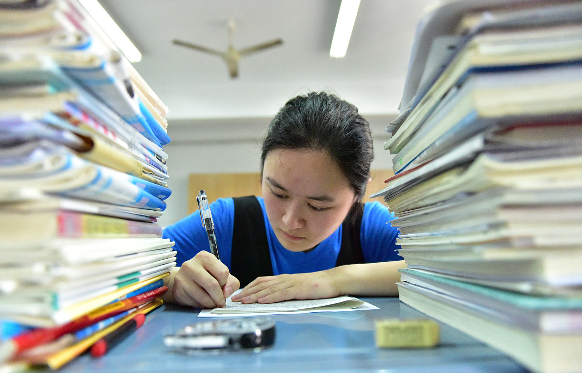 『学霸』高中班主任：有这5个学习习惯的学生，高考更容易考上211/985大学