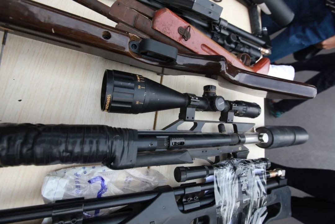 『giao哥』美国持枪人数达8600万，一旦爆发战争，这些人会发挥多大作用？