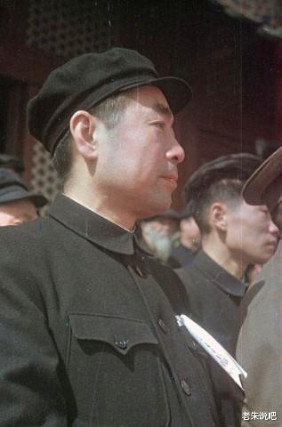 毛岸英|罕见照：开国大典上的毛岸英，毛主席江青在上海！