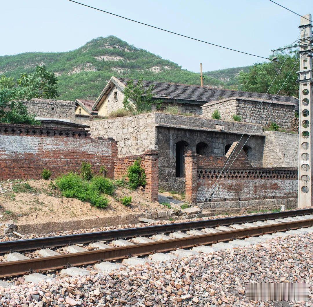 政治学与国际关系论坛 【轻松阅读】为什么是石家庄