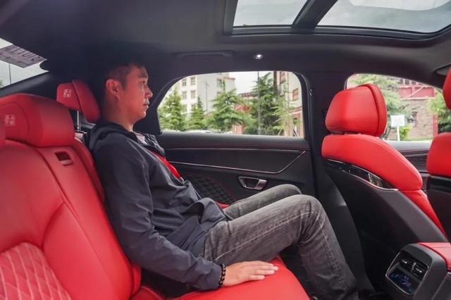 比亚迪汉|3.9秒破百!比亚迪汉不仅仅是堆料那么简单,细节太讲究,极精致