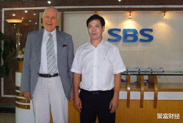 |最低调富豪？靠几毛钱东西赚亿万，80多国家离不开！国人却不认识