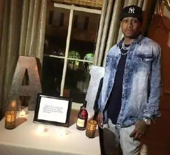 「艾弗森」NBA最奢侈的球星，拿钱养着50多个跟班小弟，跑车是一次性用品