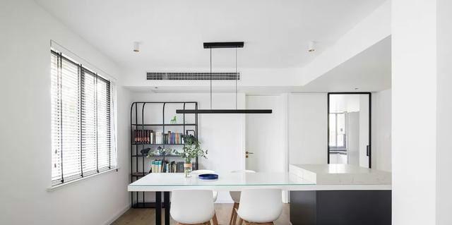 @135㎡婚房,4居改3居,交互式客餐厅,果然越简单越耐看