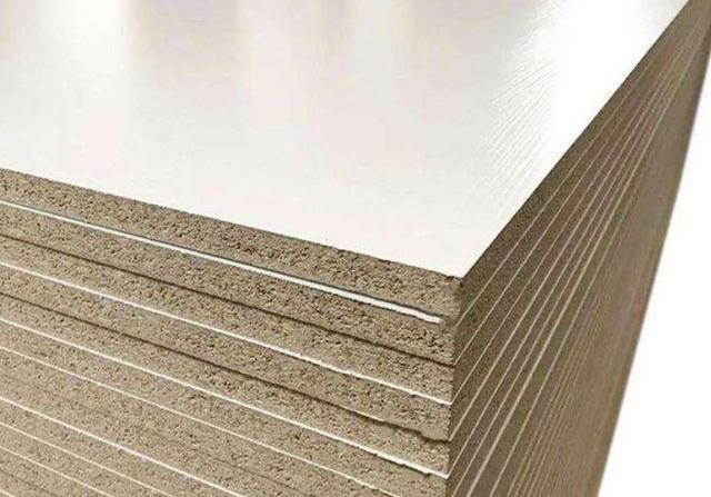 『』衣柜定制掌握3个要素，这样装出来的衣柜省钱实用，小技巧学起来