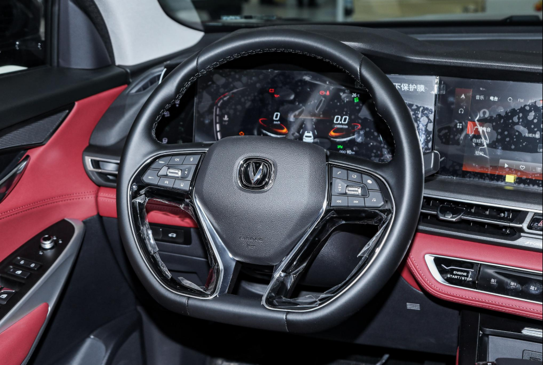 奔驰glb|长安着急了，推出爆款SUV，2.0T配8AT，还看啥H6