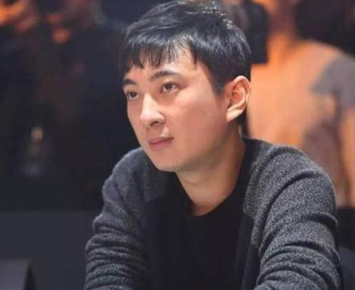 王思聪|赵本山都不敢惹的人,王思聪当年被他打破脑袋缝了6针,还不敢追究