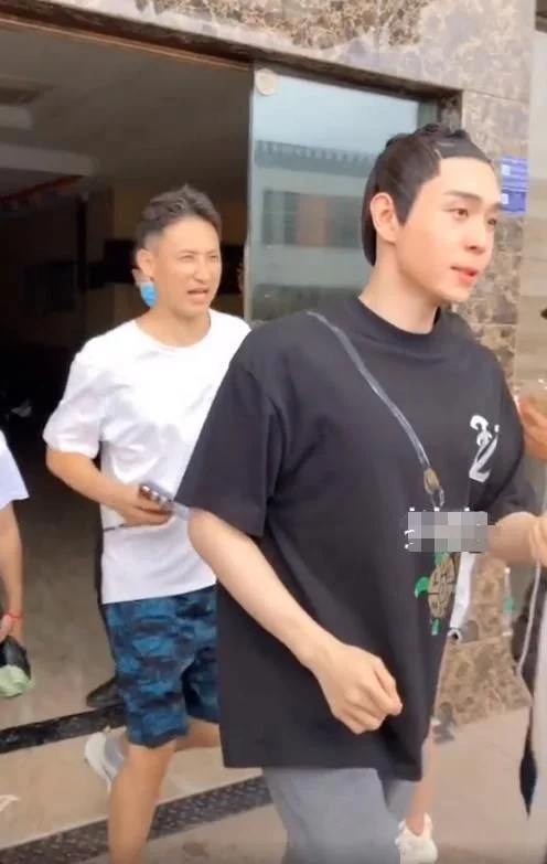 白澍|路人镜头下的琉璃演员：白澍可爱，何晟铭慈祥，看到他：不输男主
