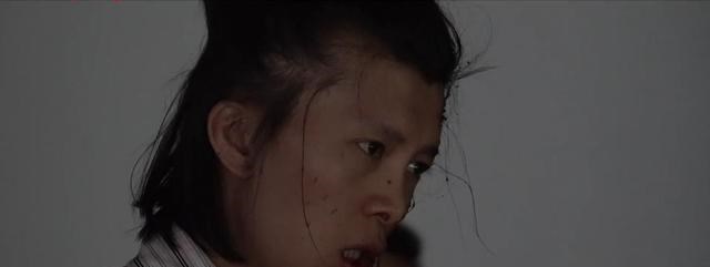 李九霄|影帝扎堆的《八佰》里，痞帅侠义的“刀子”，狠狠扎进观众心里