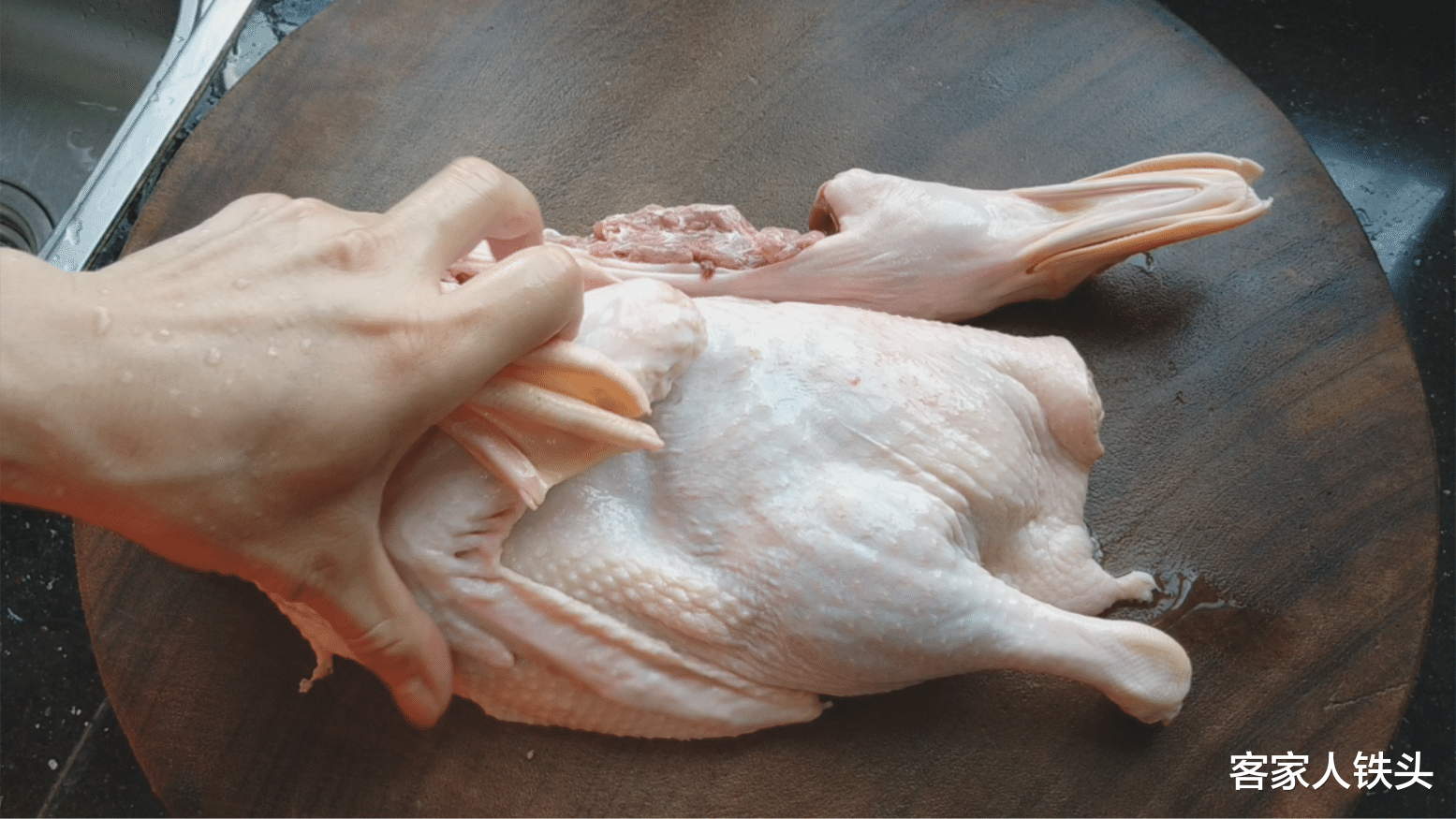 黄皮■客家人百吃不腻的黄皮鸭做法,关键一步做好,清香开胃没一点腥味