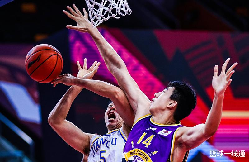「周琦」中国男篮迅速“崛起”的五大内线!2人打爆周琦,杜峰瞄准这3人