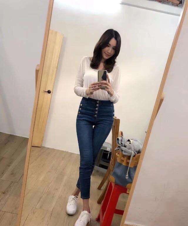 [林志颖]林志颖冻龄基因找到了！70岁老妈时髦现身，让同框儿媳妇黯然失色