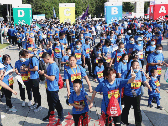 护士|爱了爱了！嗨了嗨了！今天在长春，一波涌动的蓝色浪潮，你看见了没？