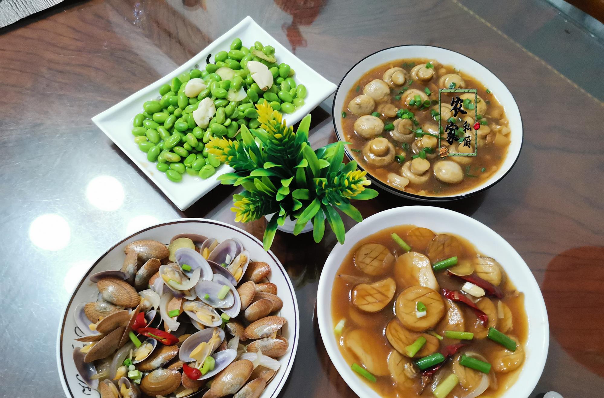 食材|母女俩的精致午餐，清爽不油腻；网友惊叹：这样吃身材不要太好！