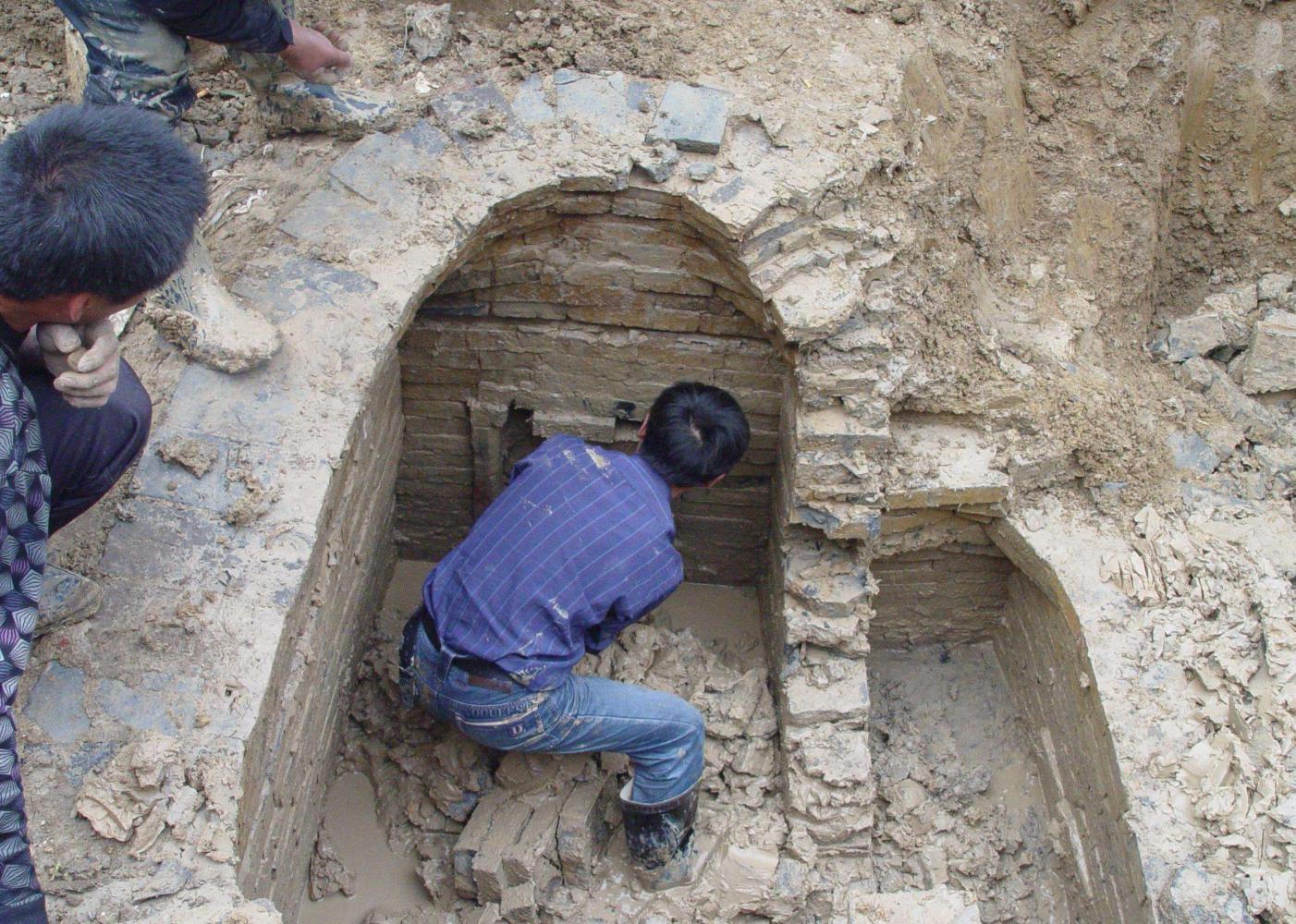 诸葛亮|湖北挖出40把“冲锋枪”，距今1700年，专家：果然是他发明的