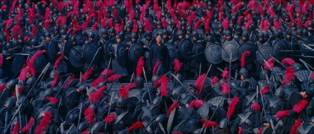 李连杰|陈道明梁朝伟作配，众星拱月般捧出李连杰，从此开启中国大片时代