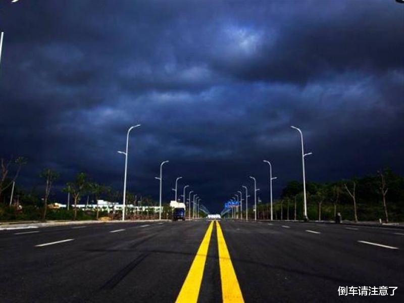 奇瑞瑞虎■单黄线与双黄线区别在哪?交警:弄懂前别上路,否则3天扣光12分!