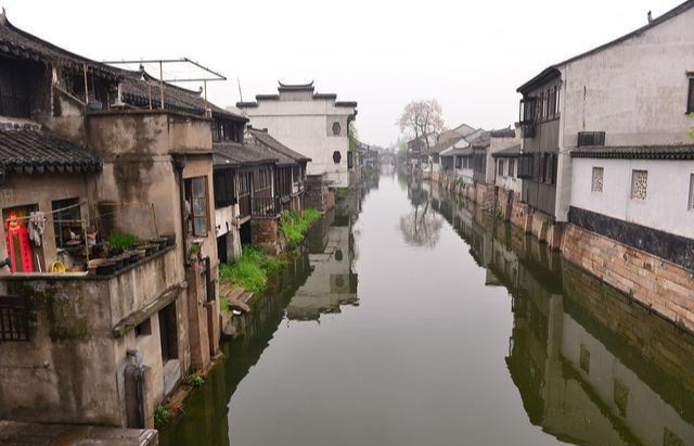 房价@云南即将出现的“空城”,人均工资仅为3000,房价却高达数万元