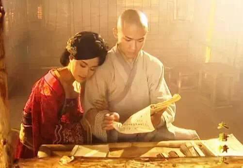 #鸠摩罗什#比唐僧还牛的和尚，誉为“千古一僧”，为了弘扬佛法，娶了10个老婆