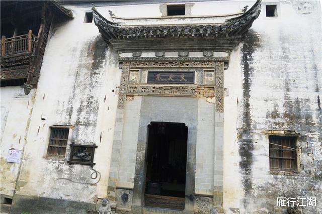 『婺源』安徽最适合养老的古村落，是桃花源记的现实版，依山傍水环境清幽