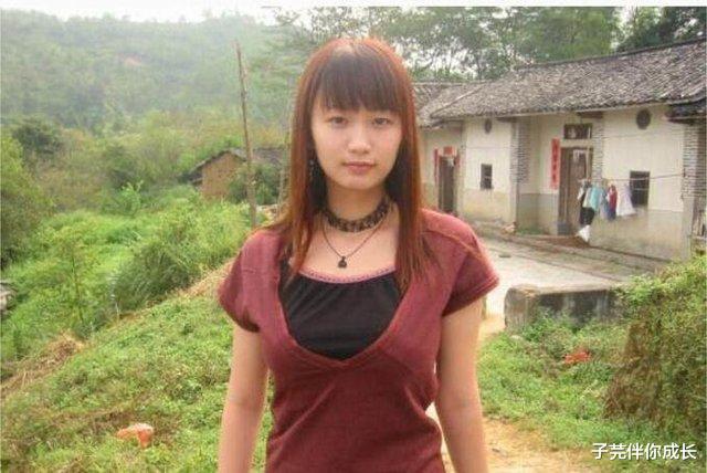 子芫伴你成长|35岁丈夫感染艾滋，妻子失声痛哭：异地打工，一年只能见一次面